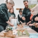 Schüler fertigen Fingerfood